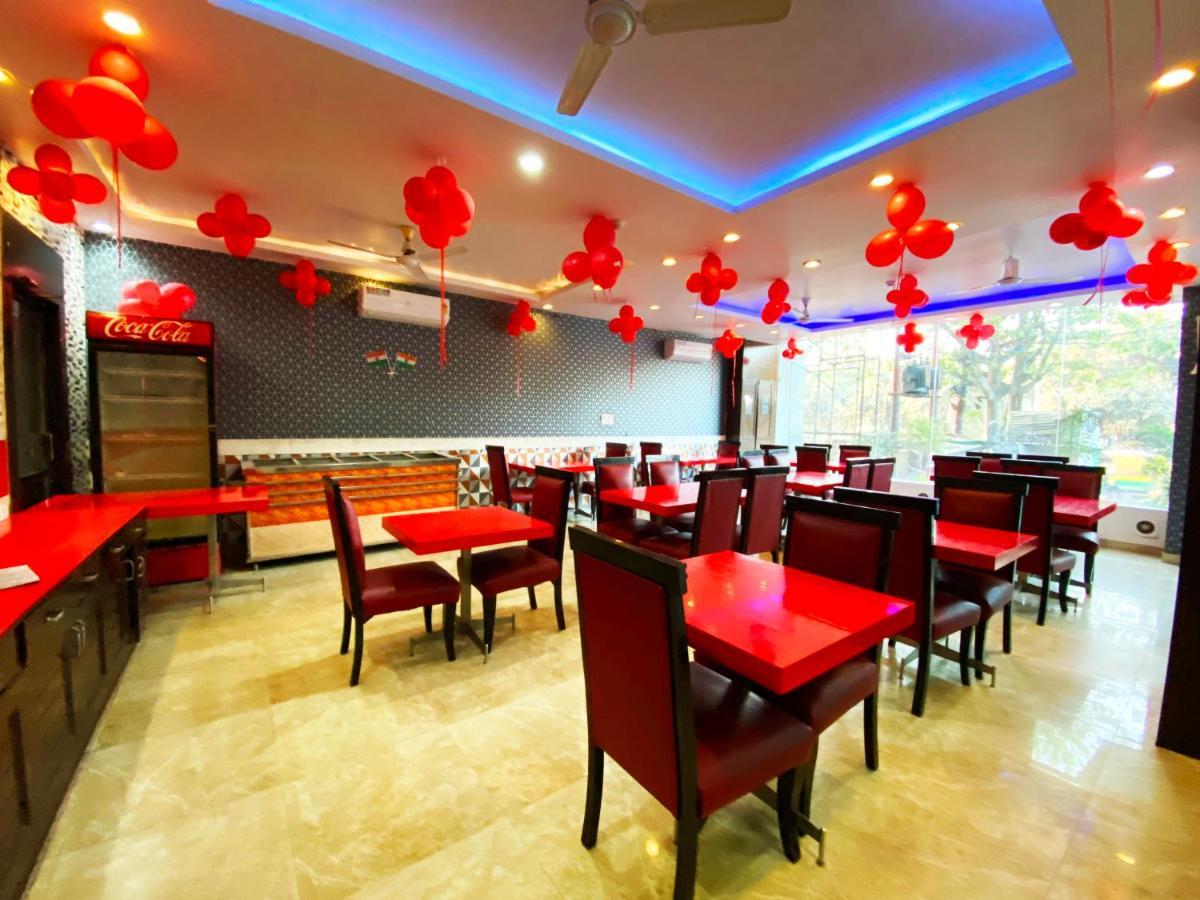 Hotel Hari International - Noida Sector 11 Exterior foto
